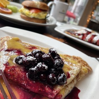 Cafe C'est La Vie - Blueberry lemon curd Crepe !!!! Lemon curd was perfectly tart !! - Cafes Near Me - Depoe Bay, Oregon