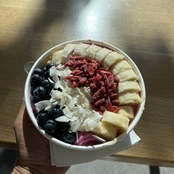 Pressed Juicery - Dragon Fruit Superfood Smoothie Bowl