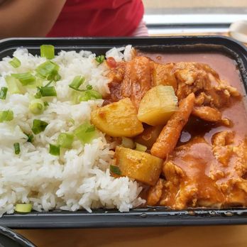 Auntie Ning's - Chicken afritada - Food Trucks Near Me - Richmond, Virginia Auntie Ning's - Chicken afritada - Food Trucks Near Me - Richmond, Virginia