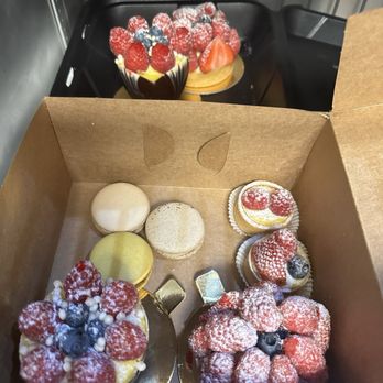 French Corner Cafe - Bakeries Near Me - Palm Desert, California