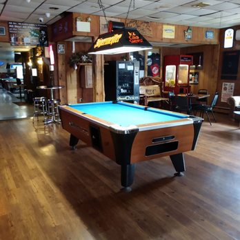 Old Mountain Stone Inn - pool table and bar - Restaurants Near Me - New Bloomfield, Pennsylvania Old Mountain Stone Inn - pool table and bar - Restaurants Near Me - New Bloomfield, Pennsylvania