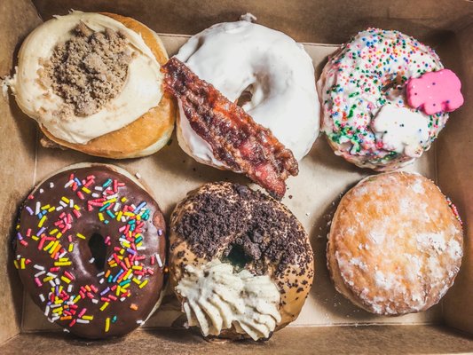 Lola's Donuts by null