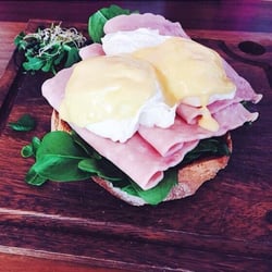 Raw Energy - Eggs benny with Ham- shame it's the pre-packaged type
