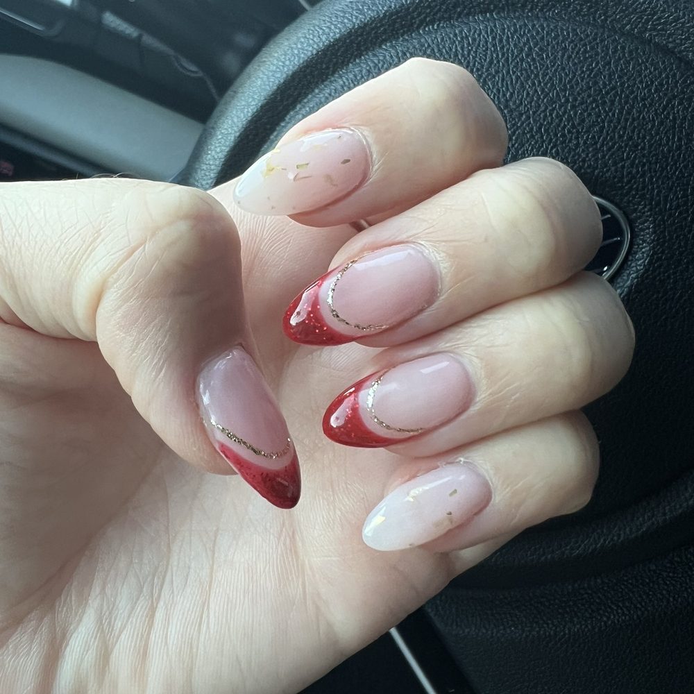 Gradient Nail - Nail Salons Near Me - Honolulu, Hawaii