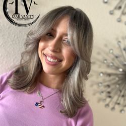 Izak Vanity