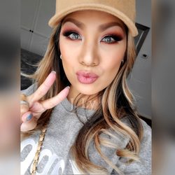 Cosmetics Beauty Supply In Studio - Nigel 8217 S Makeup Cosmetics Beauty Supply In Studio - Nigel 8217 S Makeup