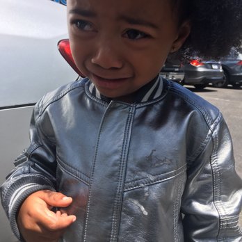 Avalanche Frozen Yogurt - My kids left this horrible horrible place in tears!!! - Ice Cream & Frozen Yogurt Near Me - Fairfield, California Avalanche Frozen Yogurt - My kids left this horrible horrible place in tears!!! - Ice Cream & Frozen Yogurt Near Me - Fairfield, California