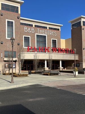 B&B Theatres Morrisville Park West 14 by null