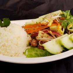 Comida Tailandesa QRO - Laarb! Delicioso!