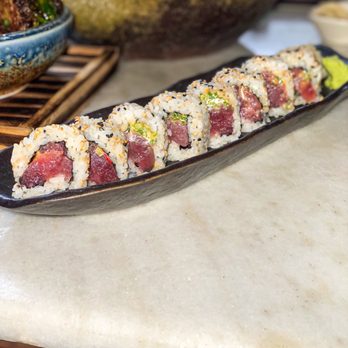 Makoto - Spicy Tuna Roll - Japanese Near Me - Miami Beach, Florida