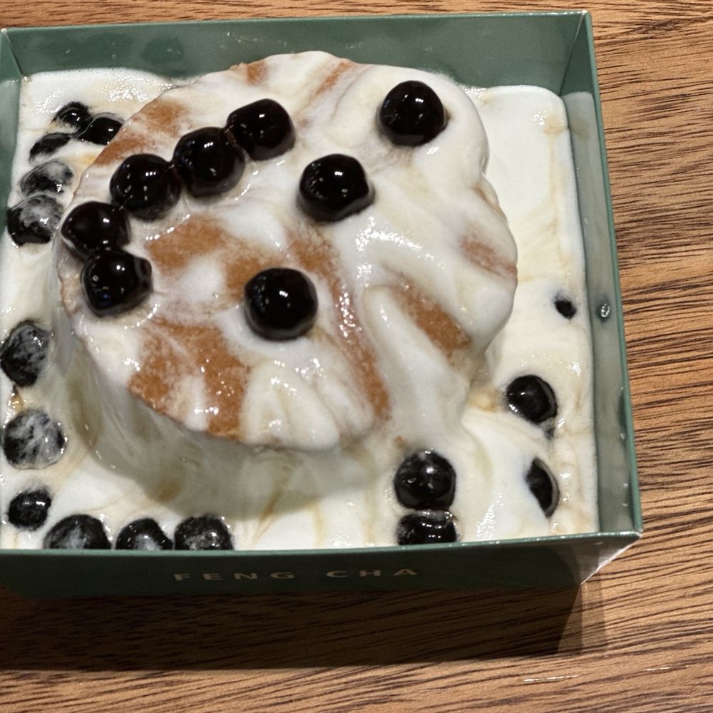 Feng Cha - Heights - Sea salt pearl cake - Coffee & Tea Near Me - Houston, Texas