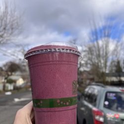 Poppy’s Coffee and Smoothies - A Butter berry smoothie with added cacao nibs