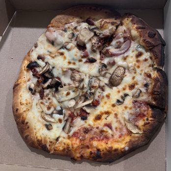 Zane's Italian Bistro - Burnt top of 10" personal pizza - Wine Bars Near Me - Denver, Colorado
