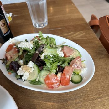 Avenue Restobar - House Salad - Breakfast & Brunch Near Me - Astoria, New York