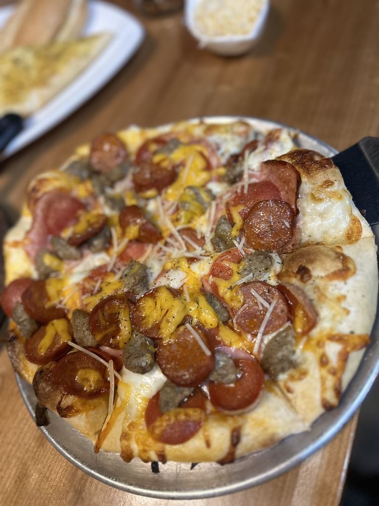 Food from Nonna Bella Pizzeria