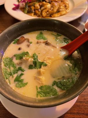 Ruang Tong Thai Cuisine by null