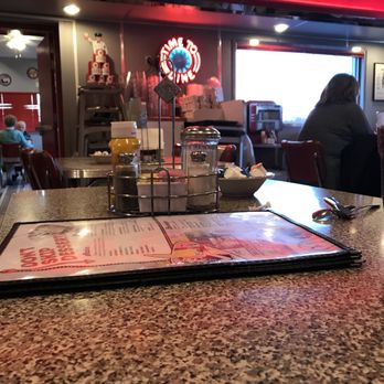 Gus's Diner - Diners Near Me - Sun Prairie, Wisconsin Gus's Diner - Diners Near Me - Sun Prairie, Wisconsin