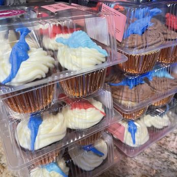 Suz Cookie Jar Rescue - Bakeries Near Me - Bailey, Colorado