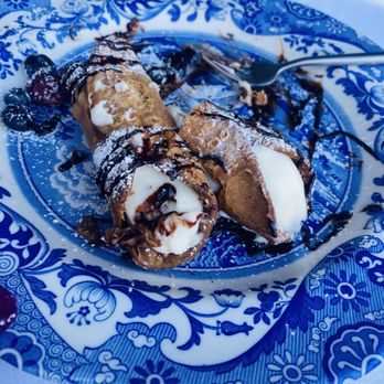 Acqua Di Mare - Cannolis - Mediterranean Near Me - Chandler, Arizona
