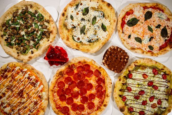 Lusha Pizza by null