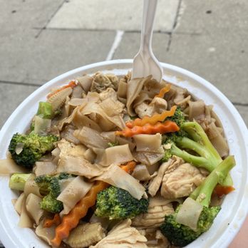 Bangkok Bistro - Gluten free pad see ew - Thai Near Me - Georgetown, Delaware