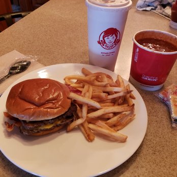 Wendy's - Baconator and chili - Fast Food Near Me - Okemos, Michigan