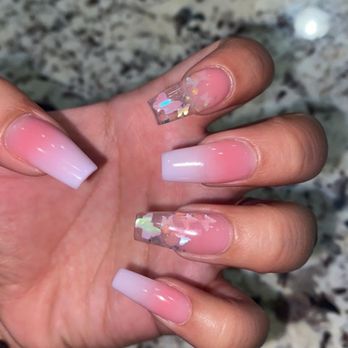 Amazing Nails & Spa - Full set, came out beautiful! - Nail Salons Near Me - Tracy, California