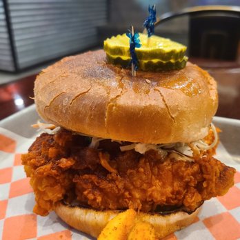 Underdog Hot Chicken - Hot chicken sandwich - Chicken Wings Near Me - Boston, Massachusetts