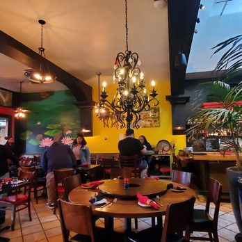 Oyo - Indoor seating - Latin American Near Me - Pleasanton, California Oyo - Indoor seating - Latin American Near Me - Pleasanton, California