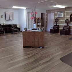 Parrillo's Styling Studio - Salon services include hair cuts, blow outs, perms, colors, high lights, low lights, pedis, manis, make up and waxing for the entire family.