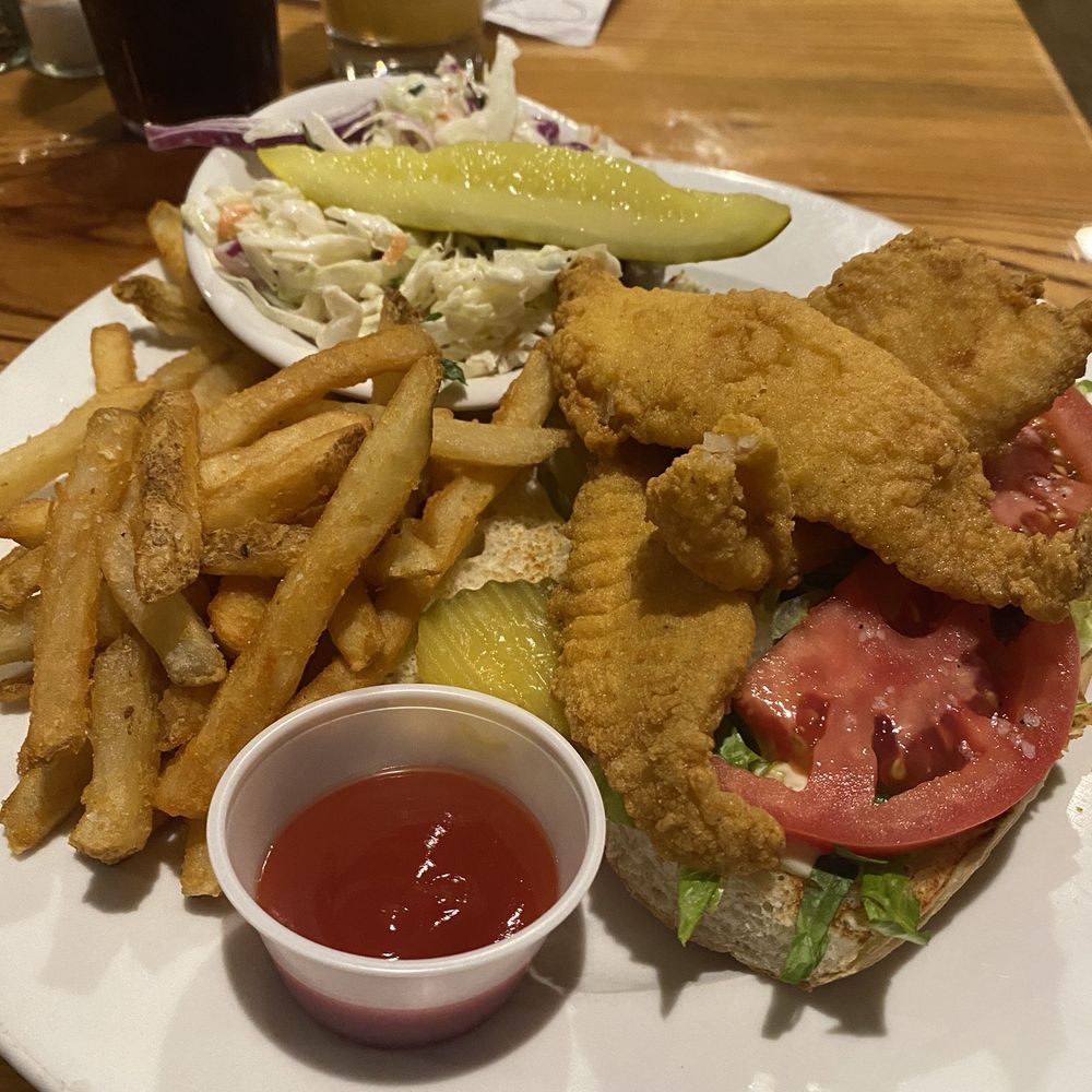 Rustic Table - Fish po' boy with fries and slaw - Southern Near Me - Pawleys Island, South Carolina Rustic Table - Fish po' boy with fries and slaw - Southern Near Me - Pawleys Island, South Carolina