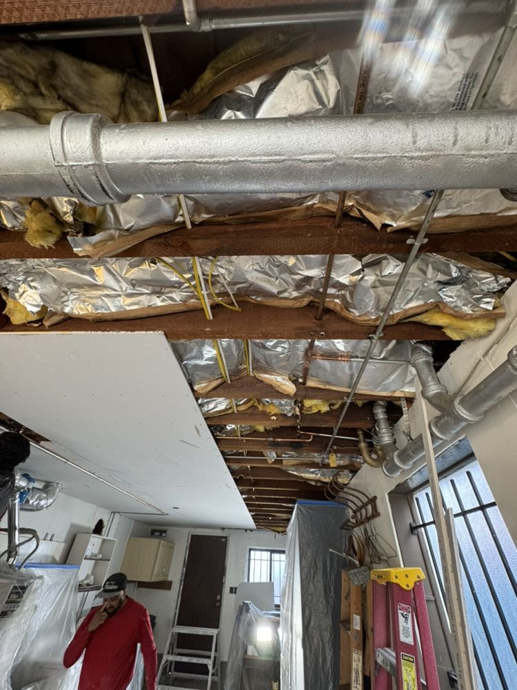 Slide of Montes Drywall Experts