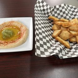 Sandwich Planet - Hummus and fried pita chips