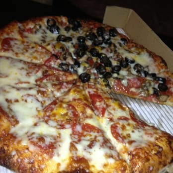 Uncle Tony's - Yummmmmm pep pizza with some olives and mushrooms - Italian Near Me - Valley Glen, California Uncle Tony's - Yummmmmm pep pizza with some olives and mushrooms - Italian Near Me - Valley Glen, California