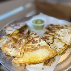 Juan Loco - Arrachera Quesadilla