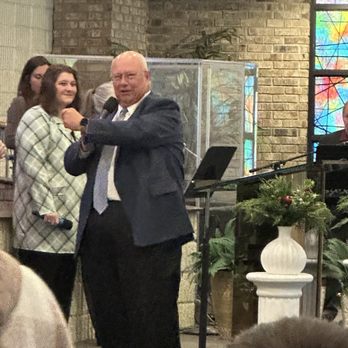 Ocoee Church of God - Pastor Mike Whitmire during a service - Ocoee, Tennessee