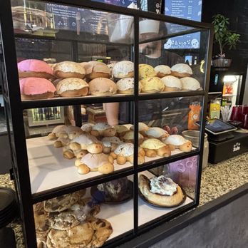 Xulo Coffee Bar - Coffee & Tea Near Me - Elk Grove, California
