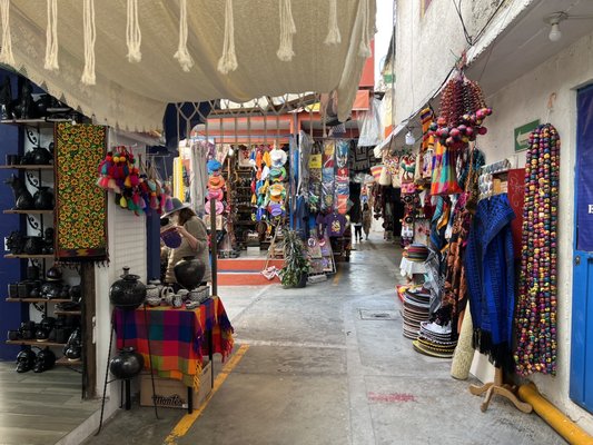 Mercado de Artesanías La Ciudadela by null