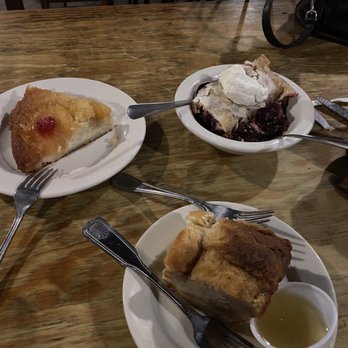 Belle's Chicken Dinner House - Deserts - Chicken Wings Near Me - Abilene, Texas