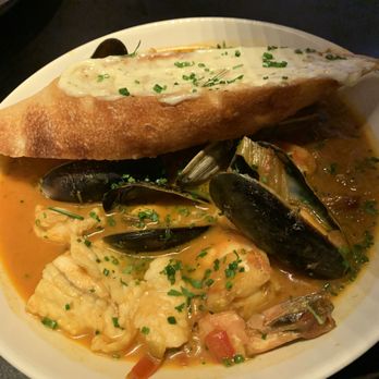 Row 34 - Seaport - New American Near Me - Boston, Massachusetts