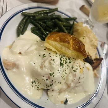 Le Chene - Pot pie - French Near Me - Santa Clarita, California Le Chene - Pot pie - French Near Me - Santa Clarita, California