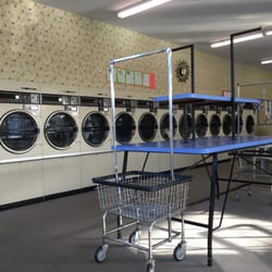Marlin Ave Coin Laundry - Clean, spacious laundromat. Empty on a Friday morning.
