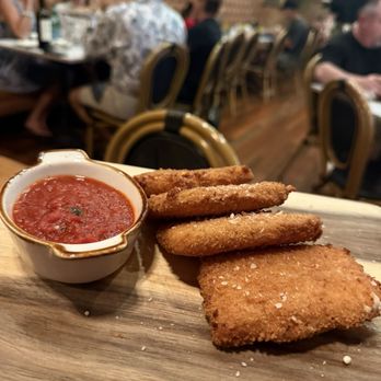 Madri - Fried mozzarella - Italian Near Me - Redlands, California Madri - Fried mozzarella - Italian Near Me - Redlands, California