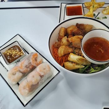 Twenty Pho Hour - Shrimp summer rolls and pork belly vermicelli cold bowl - Pan Asian Near Me - Kissimmee, Florida Twenty Pho Hour - Shrimp summer rolls and pork belly vermicelli cold bowl - Pan Asian Near Me - Kissimmee, Florida