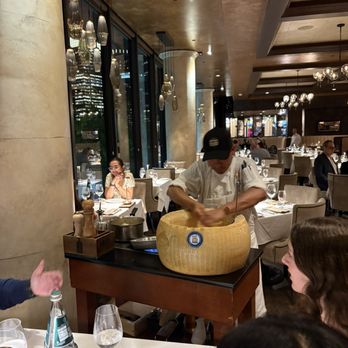 Tuscan Kitchen Seaport - Italian Near Me - Boston, Massachusetts