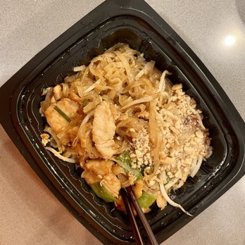 Mountain Thai Kitchen - Pad Thai w/ Chicken - Thai Near Me - Broomfield, Colorado Mountain Thai Kitchen - Pad Thai w/ Chicken - Thai Near Me - Broomfield, Colorado