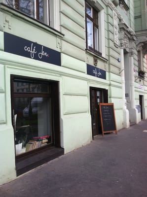 Café Jen by null