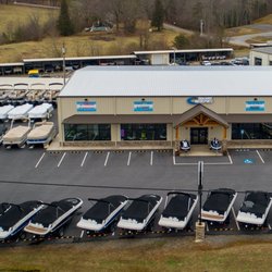 Young Harris Water Sports & RV Dealership & Wake Shop - Young Harris Water Sports Boat Dealership