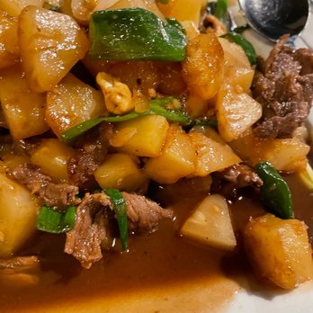 Pad Thai Restaurant - Pineapple cashew nut with beef - Thai Near Me - Clovis, California Pad Thai Restaurant - Pineapple cashew nut with beef - Thai Near Me - Clovis, California