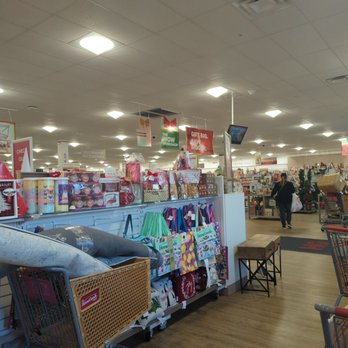 HomeGoods - Furniture Stores Near Me - Burbank, California